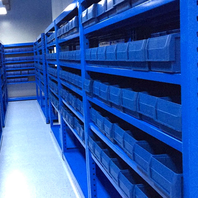 Corrosion Protection Auto Parts Light Duty Shelving With Plastic Bin