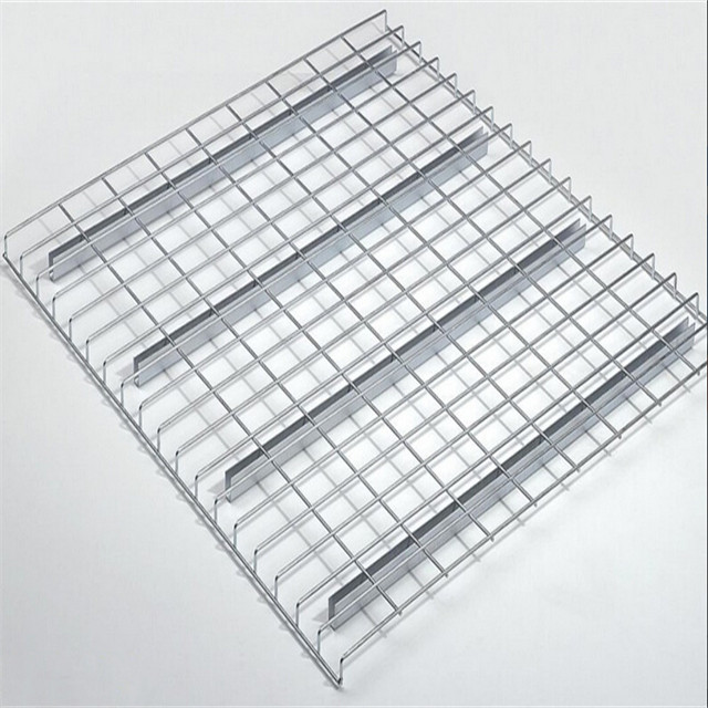 Wire Mesh Decking (14).jpg